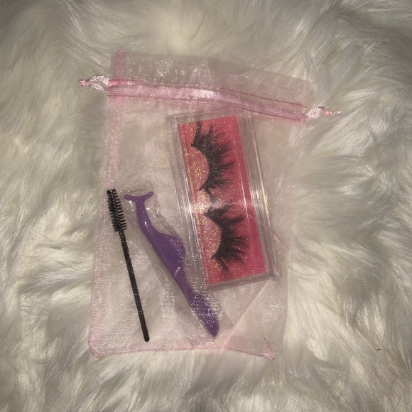 Faux mink fancy eyelashes - Picture 2 of 2